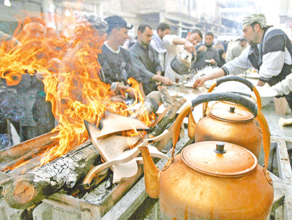 Exploring Iraqi Tea Culture through Clifford Geertz’s Lens